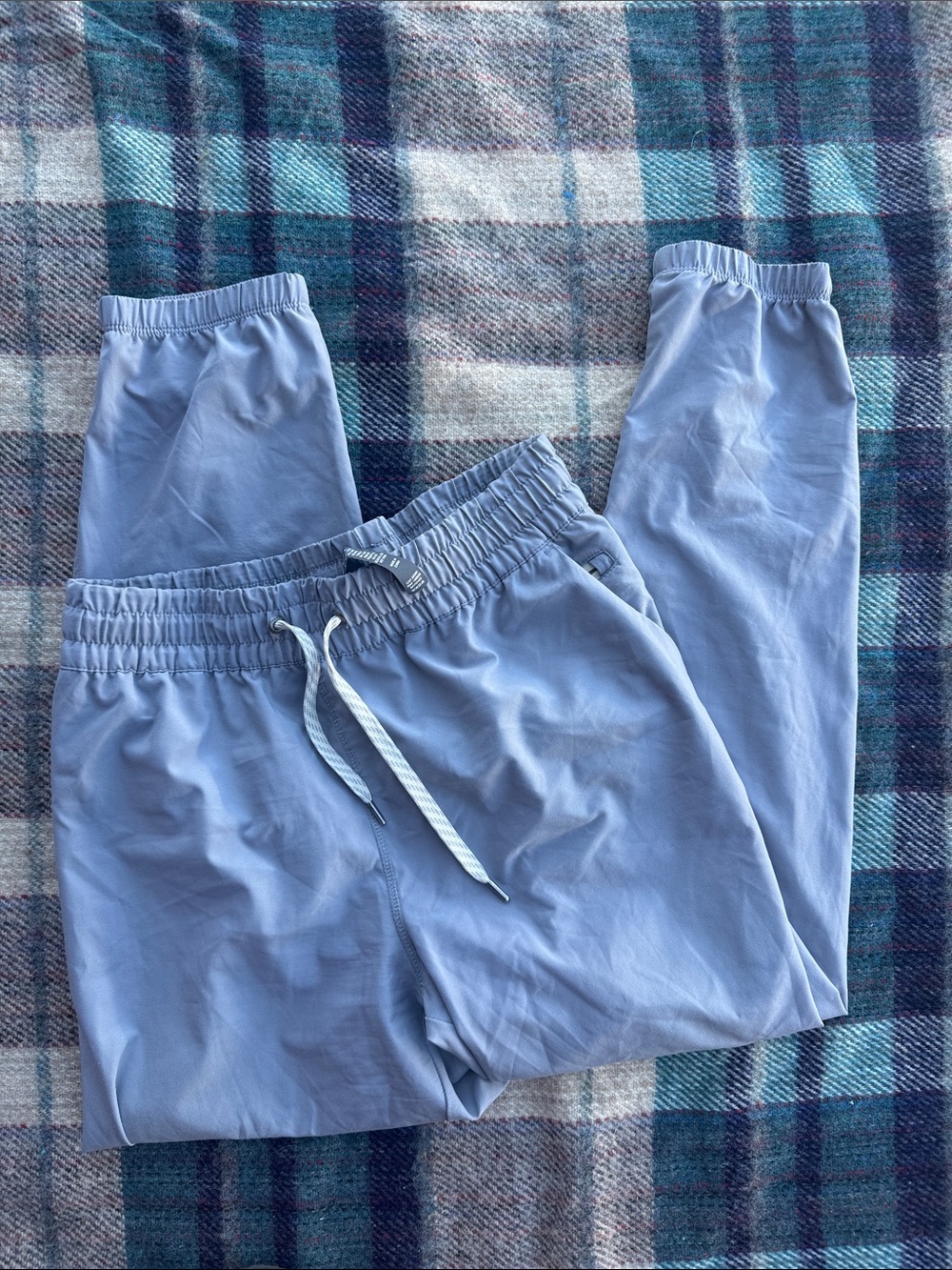 Vuori jogger pants